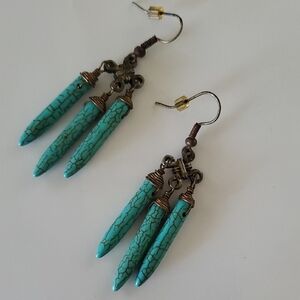 Vintage Turquoise Bluw Howlite Earrings
